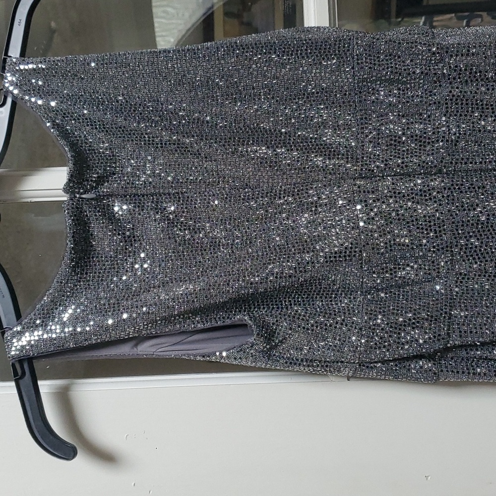 Silver/Gray evening gown Size 6 - Picture 3 of 6